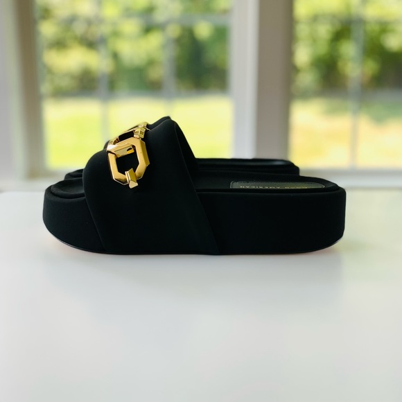 Good American Chain Platform Slide Sandals - Picture 2 of 7